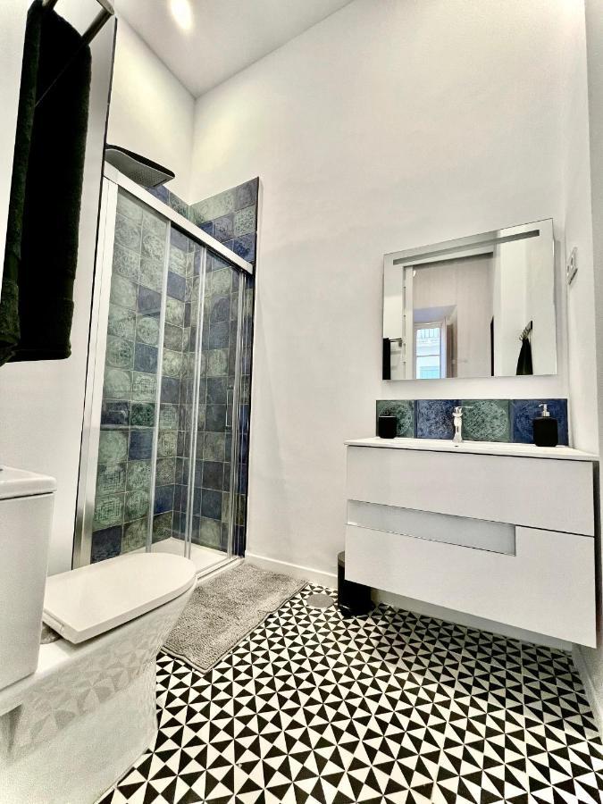 Puerta Azul 3 Bedroom Deluxe Apartment Malaga Exterior photo